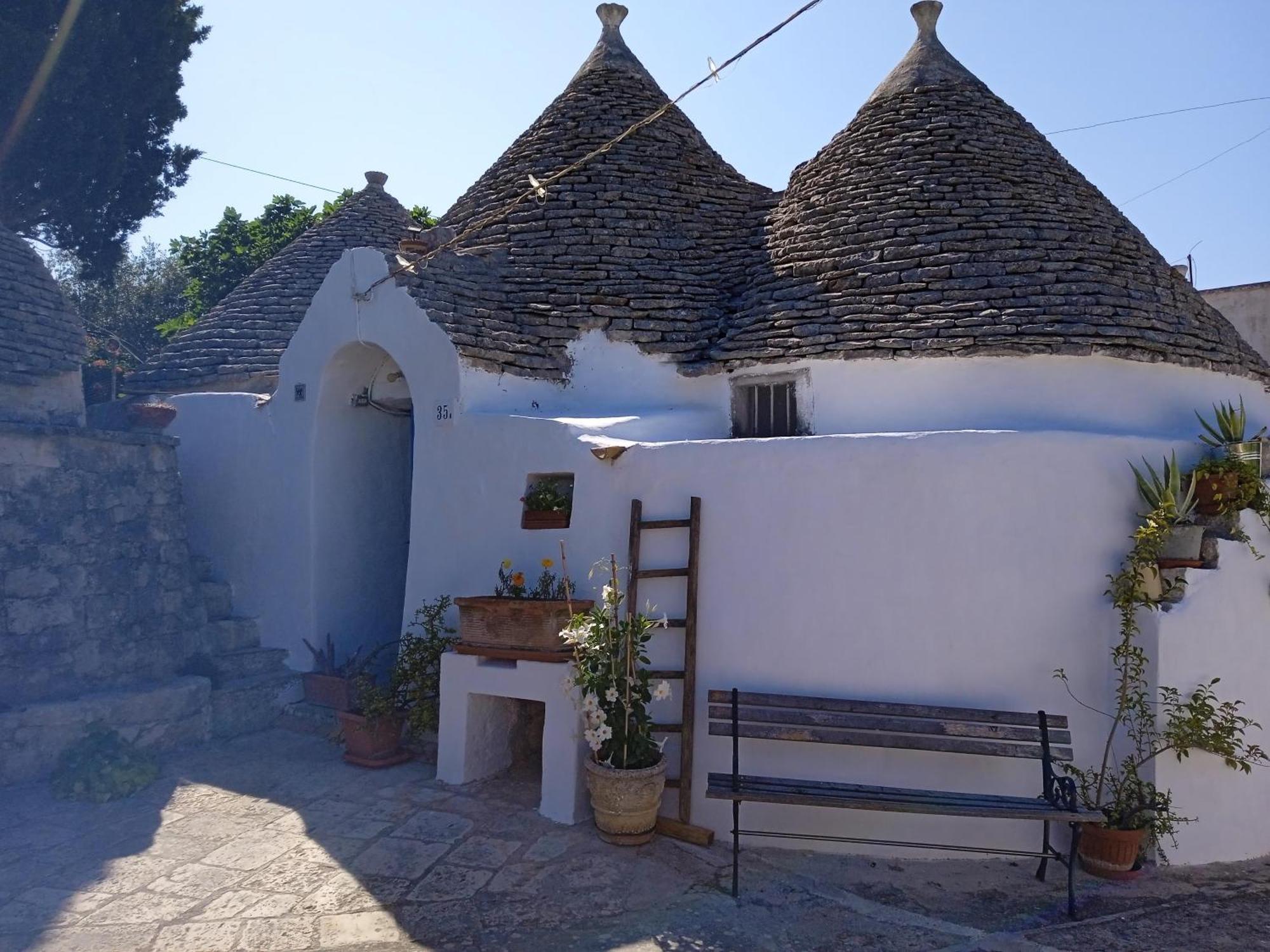 Gasphouse Villa Castellana Grotte Exterior photo